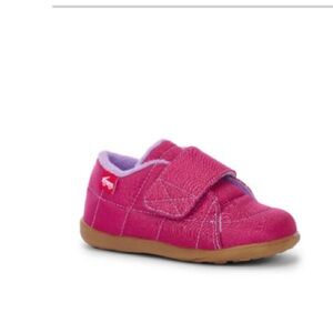 Camp slipper cozy see Kai run